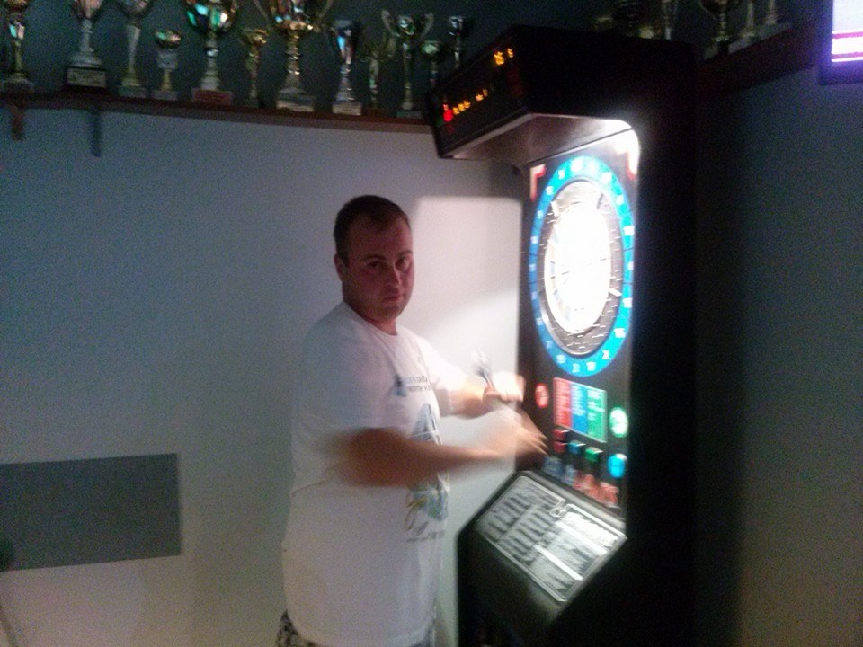 beczka-rzadzi-w-trojkacie